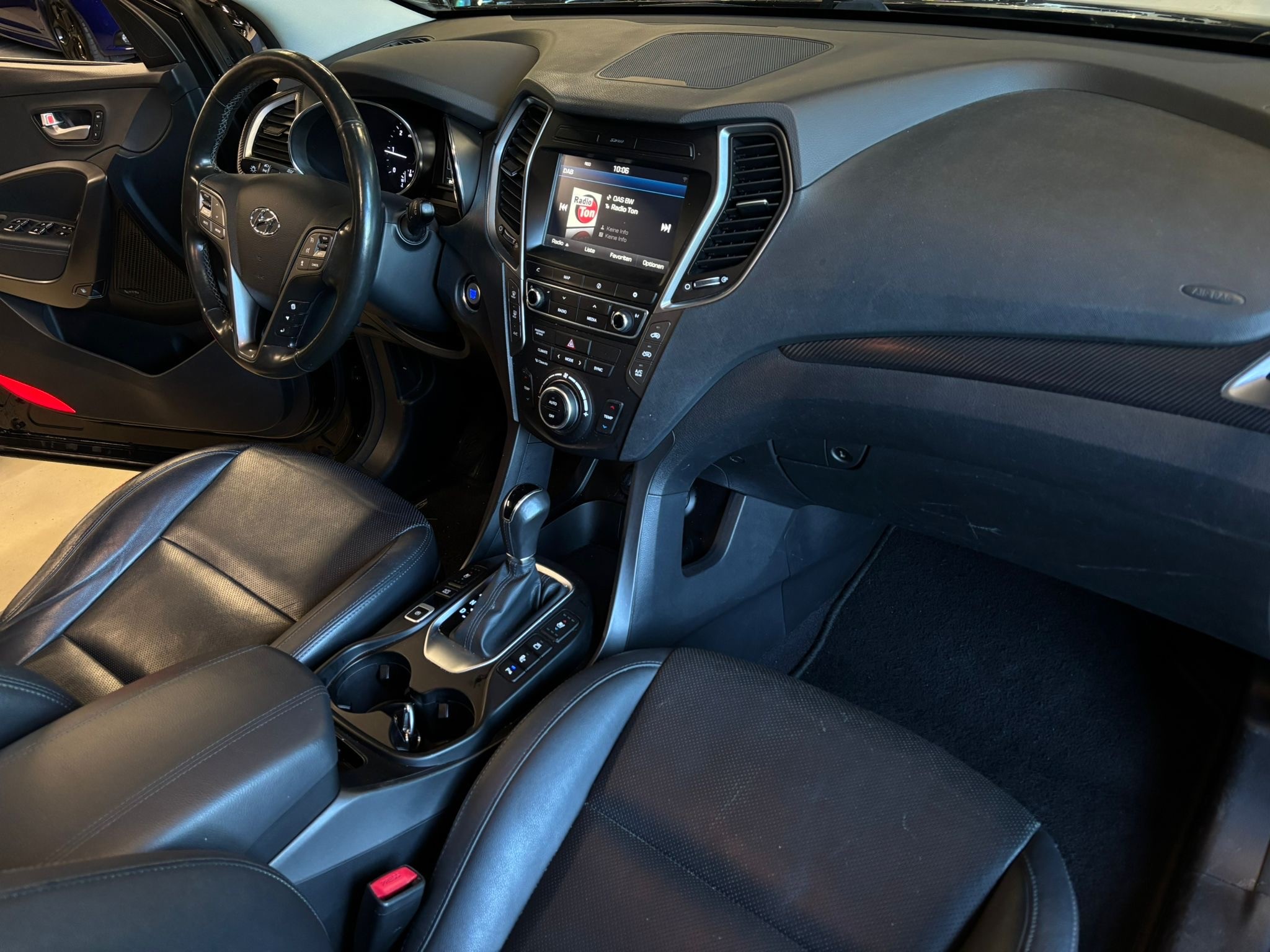 HYUNDAI Santa Fe 2.2 CRDI Amplia 4WD Automatic