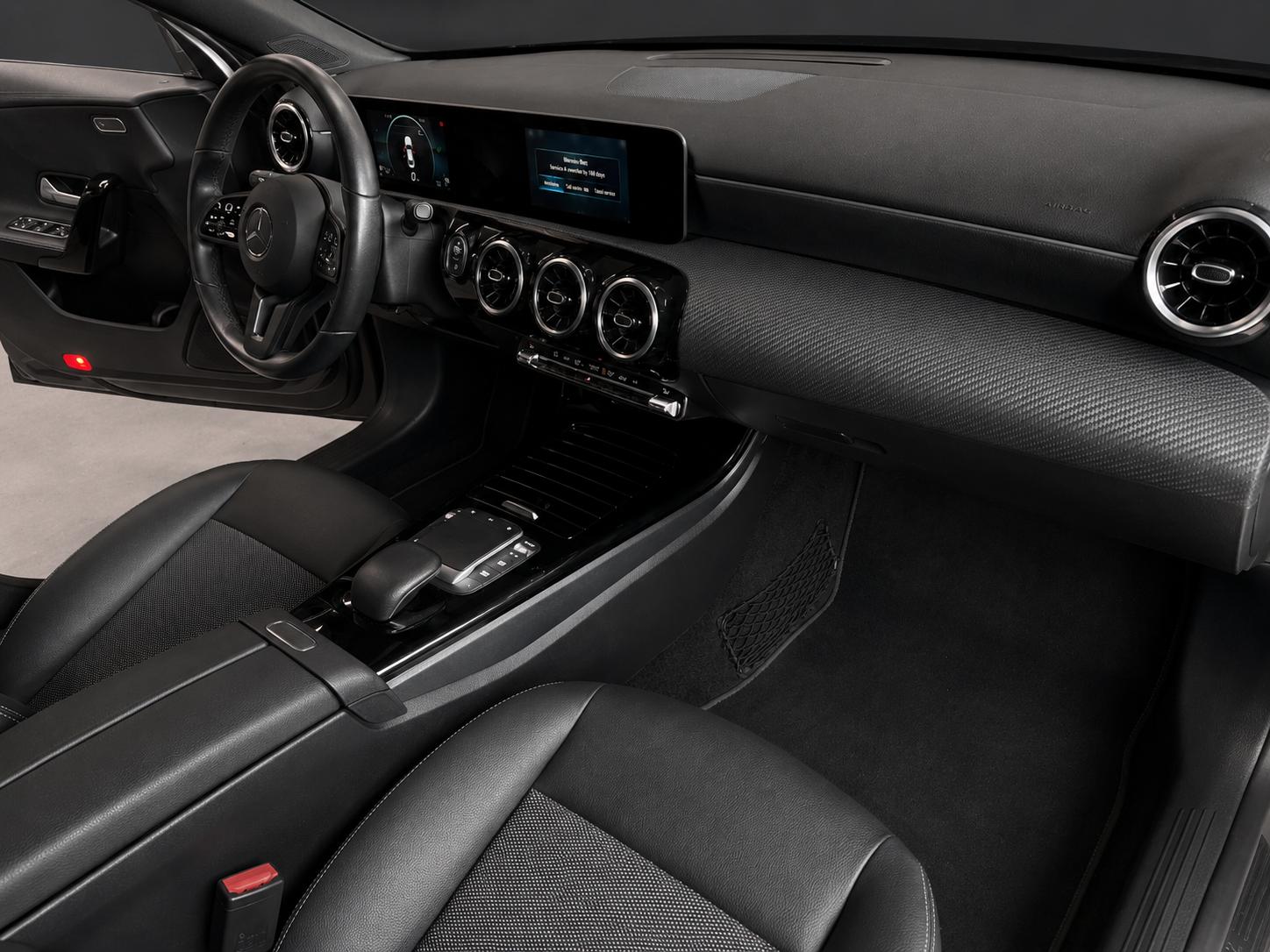 MERCEDES-BENZ CLA 180 d 7G-DCT