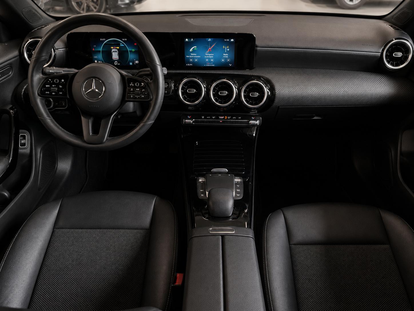 MERCEDES-BENZ CLA 180 d 7G-DCT