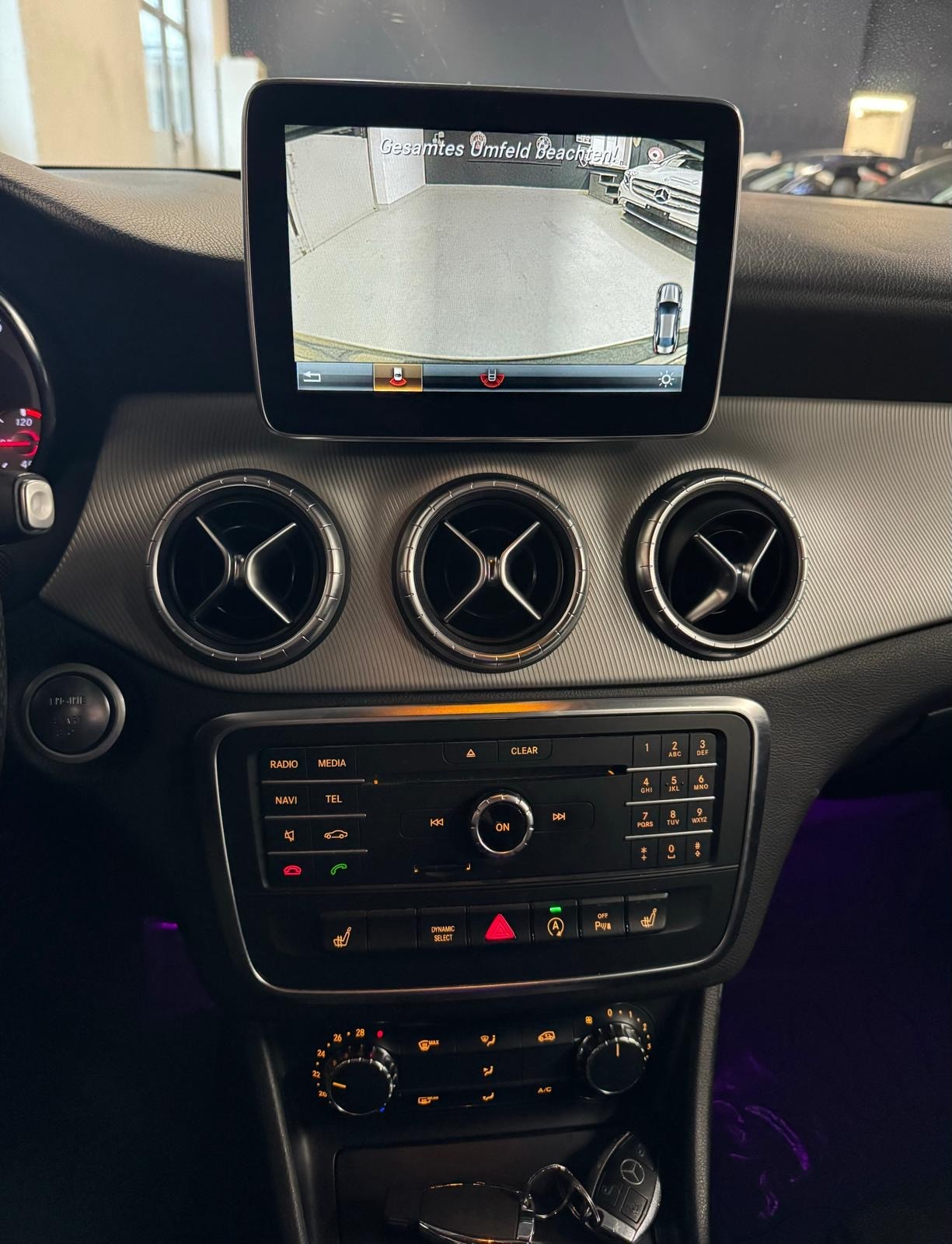 MERCEDES-BENZ CLA 200 Night Star 7G-DCT