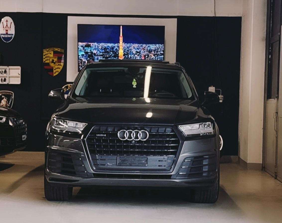 AUDI Q7 3.0 TDI ultra quattro tiptronic