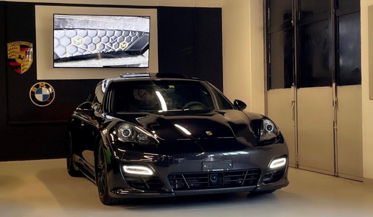 PORSCHE Panamera GTS 4.8 PDK