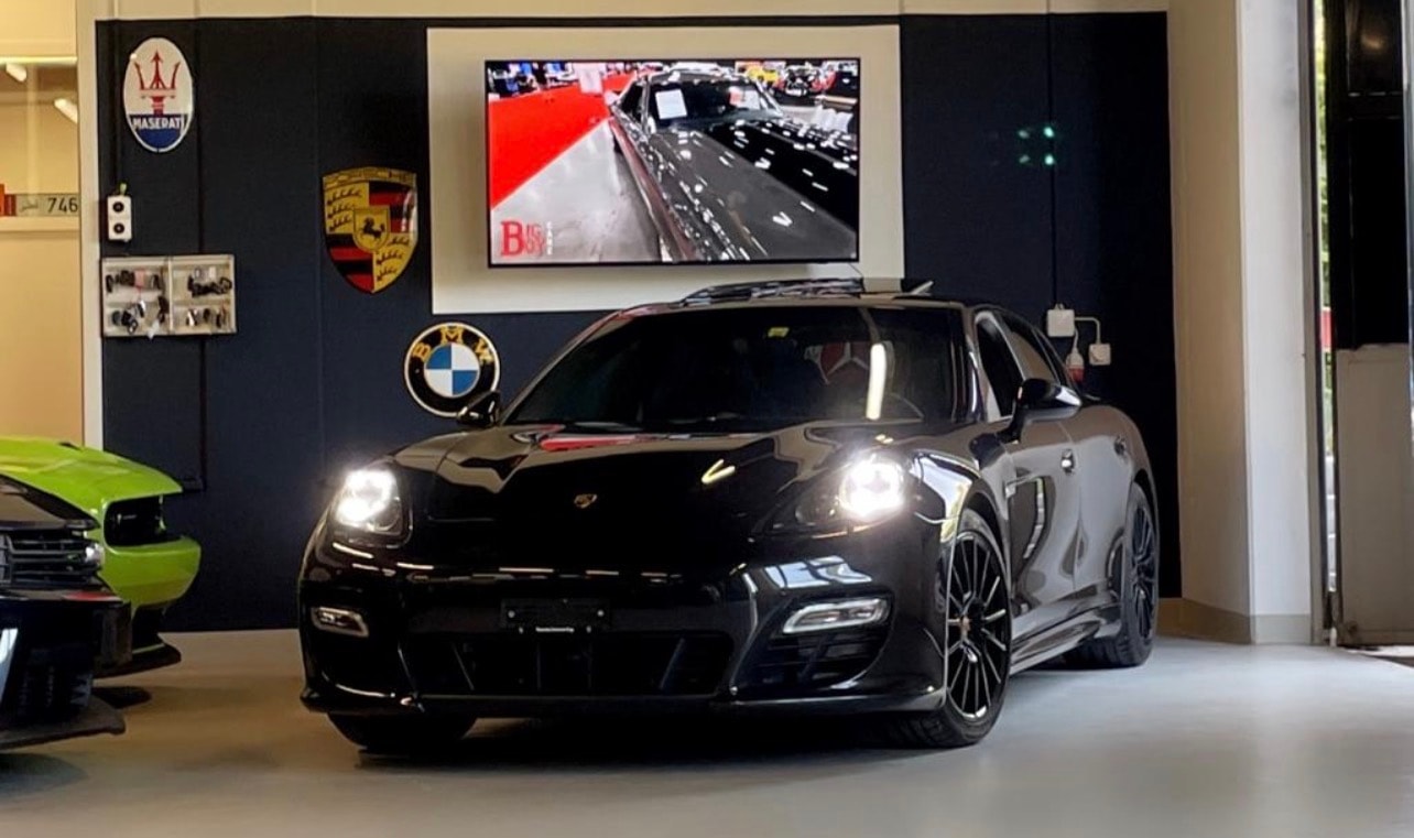 PORSCHE Panamera GTS 4.8 PDK