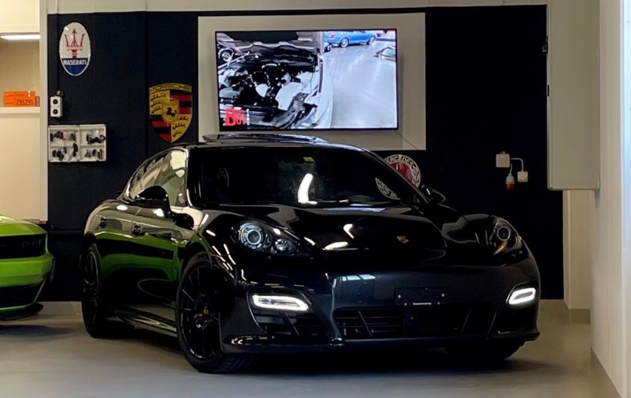 PORSCHE Panamera GTS 4.8 PDK