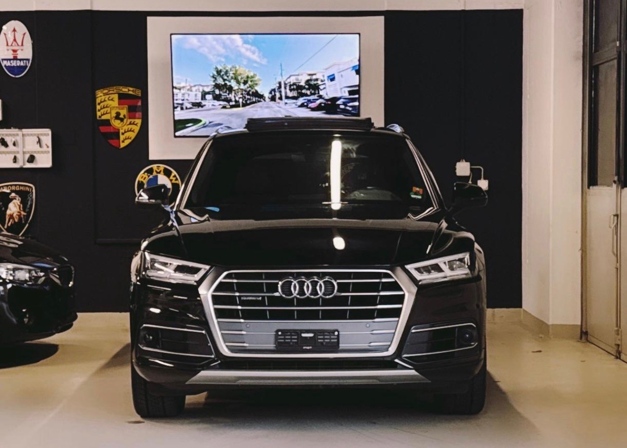 AUDI Q5 3.0 TDI sport quattro tiptronic