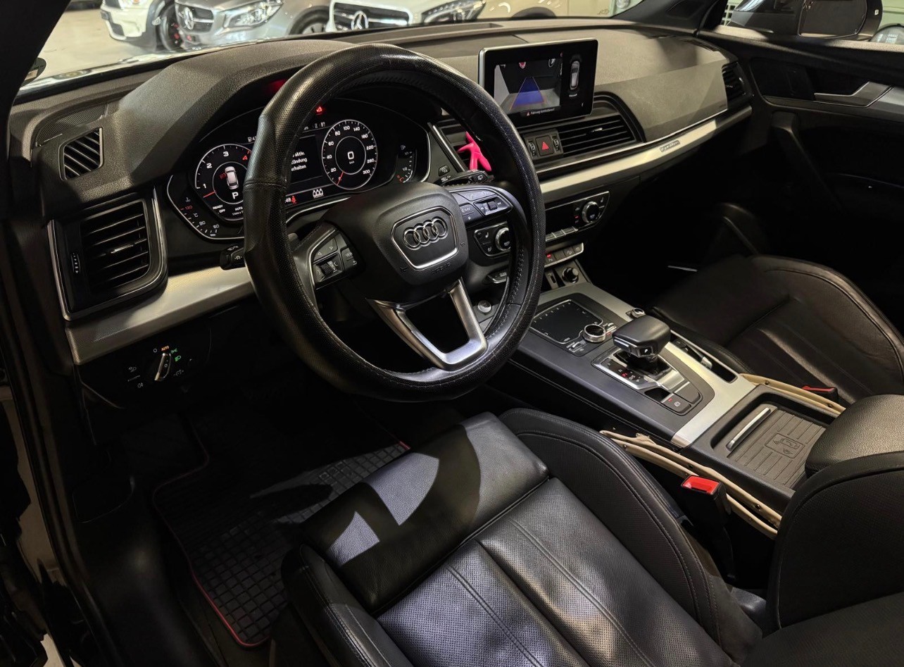 AUDI Q5 3.0 TDI sport quattro tiptronic