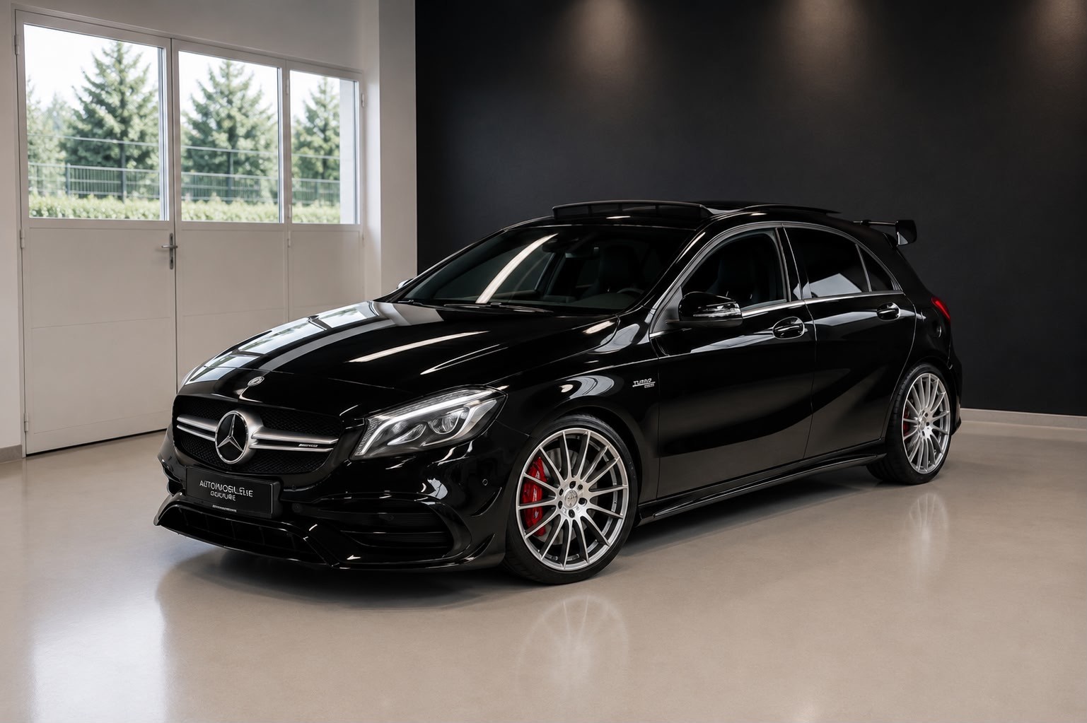 MERCEDES-BENZ A45 AMG 4Matic Speedshift 7G-DCT | Panorama | CH Fahrzeug