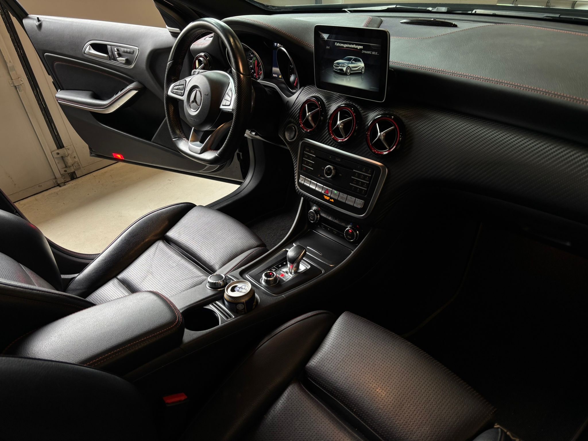 MERCEDES-BENZ A45 AMG 4Matic Speedshift 7G-DCT | Panorama | CH Fahrzeug