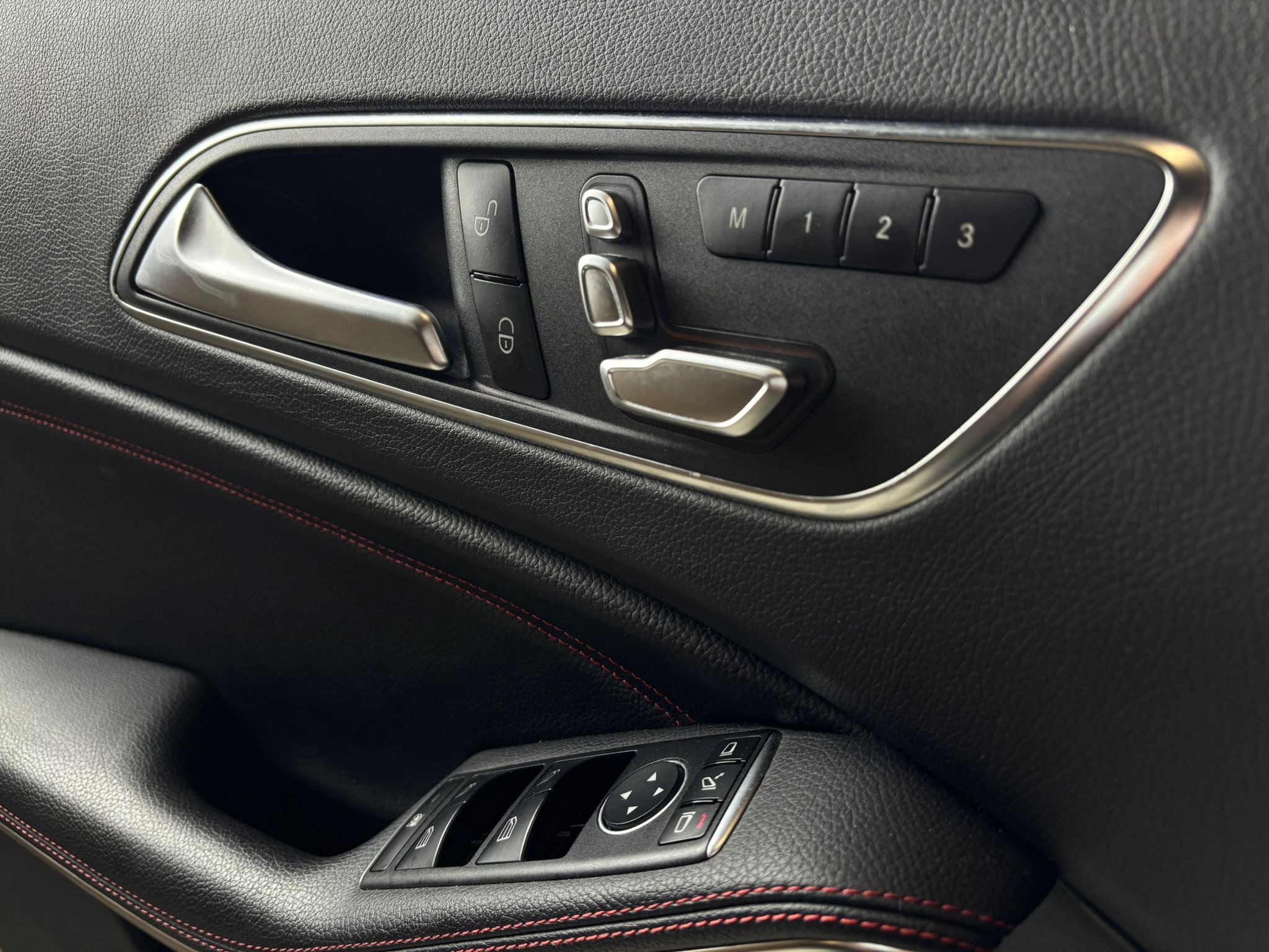 MERCEDES-BENZ A45 AMG 4Matic Speedshift 7G-DCT | Panorama | CH Fahrzeug
