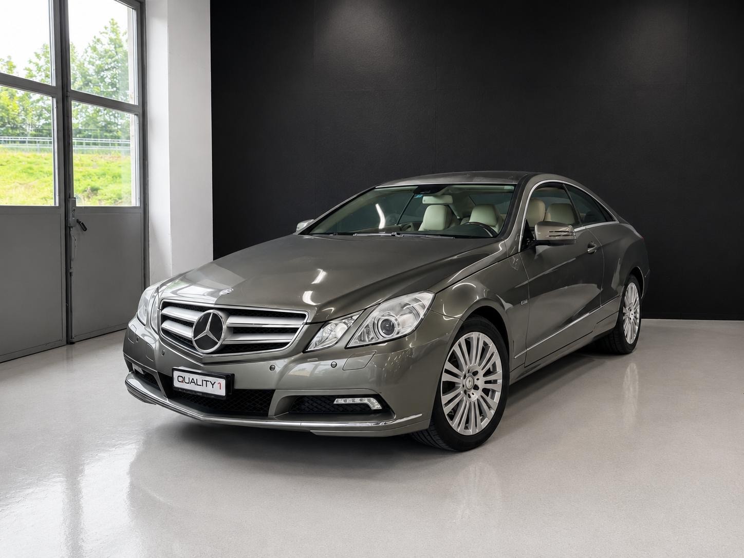 MERCEDES-BENZ E 350 CGI BlueEfficiency 7G-Tronic
