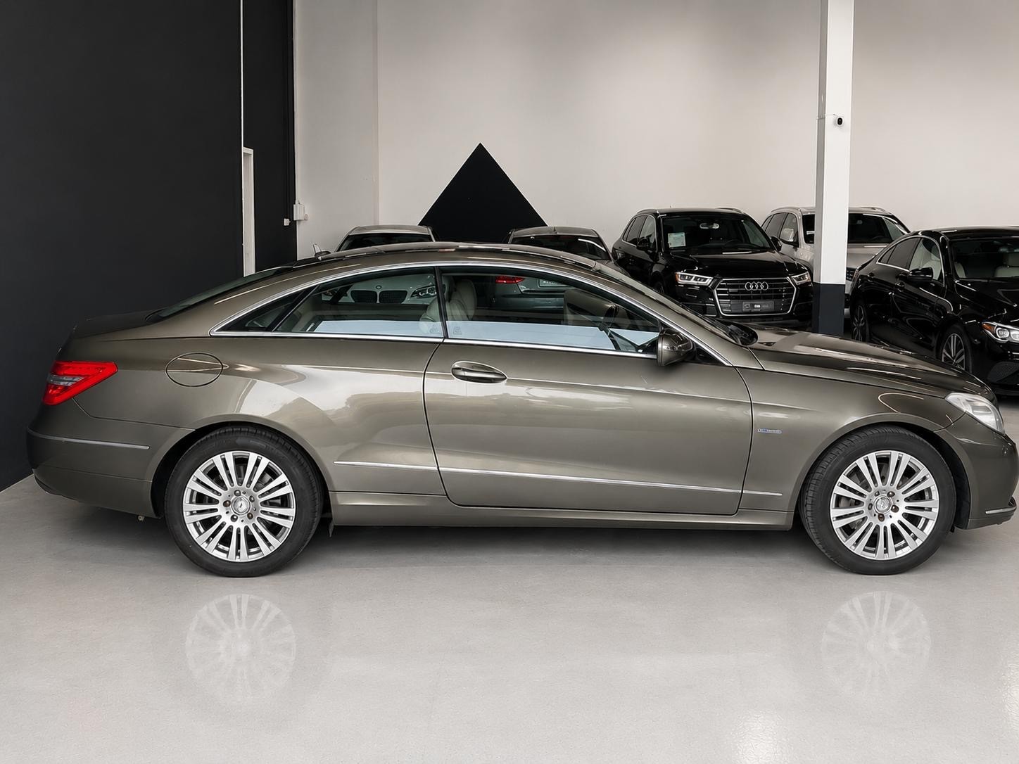 MERCEDES-BENZ E 350 CGI BlueEfficiency 7G-Tronic