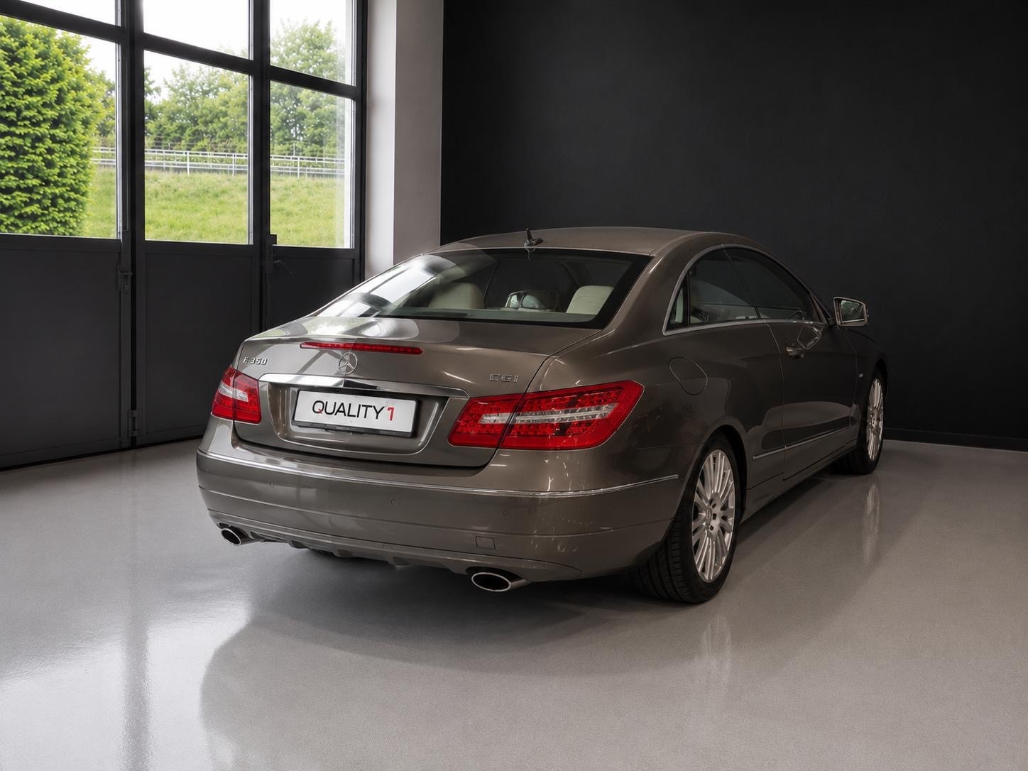 MERCEDES-BENZ E 350 CGI BlueEfficiency 7G-Tronic